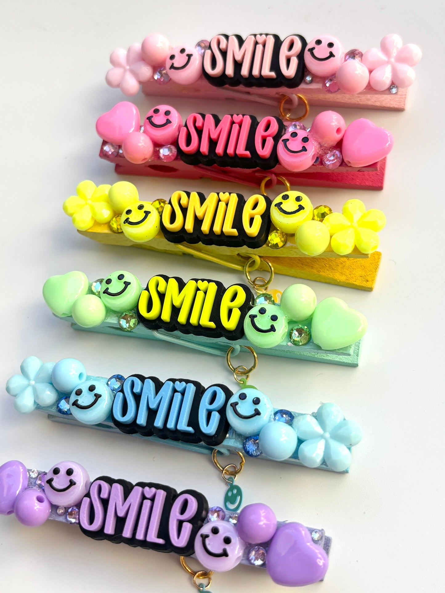 Smile spirit pins - set of 6